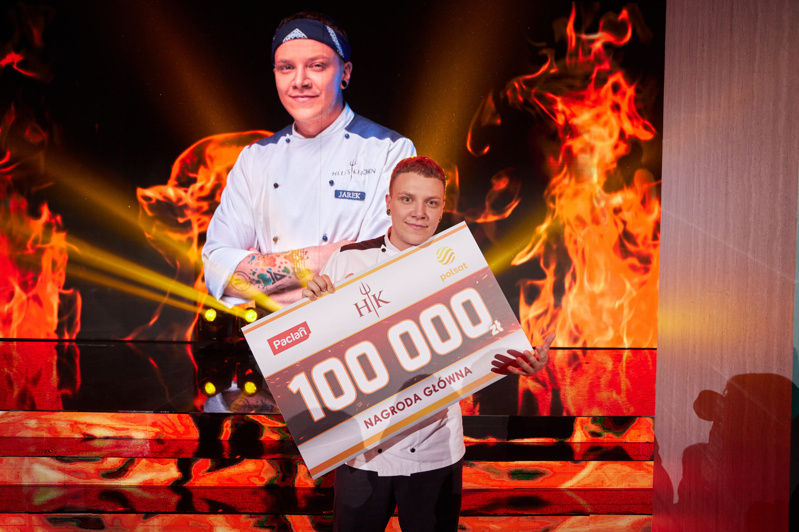7. edycję programu „Hell’s Kitchen. Piekielna kuchnia wygrał Jarek